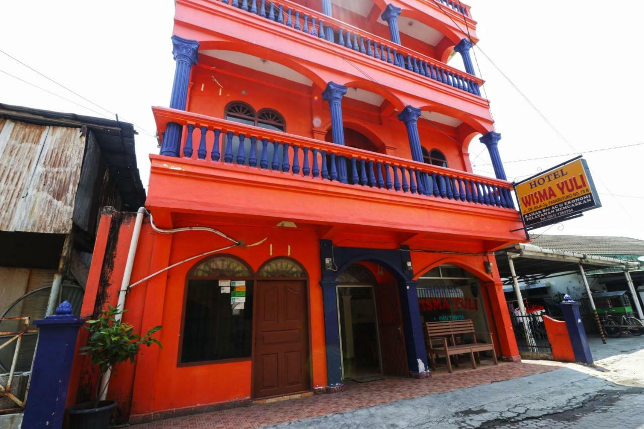 Wisma Yuli Syariah Medan Exterior photo