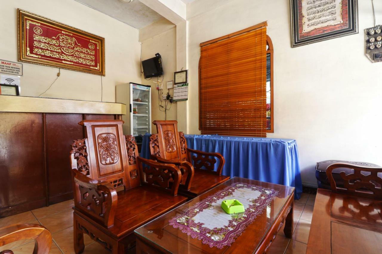 Wisma Yuli Syariah Medan Exterior photo